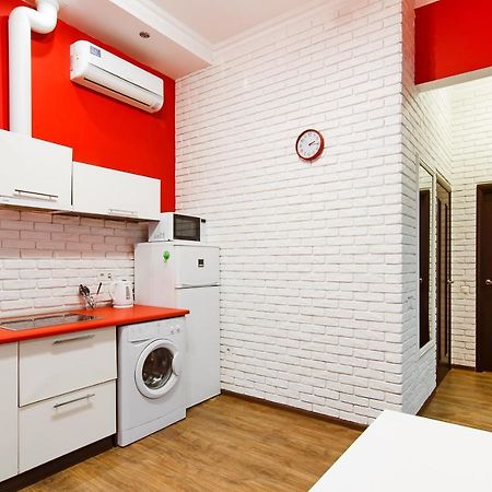 Modern Apartment In The City Center In A New Building Odessza Kültér fotó