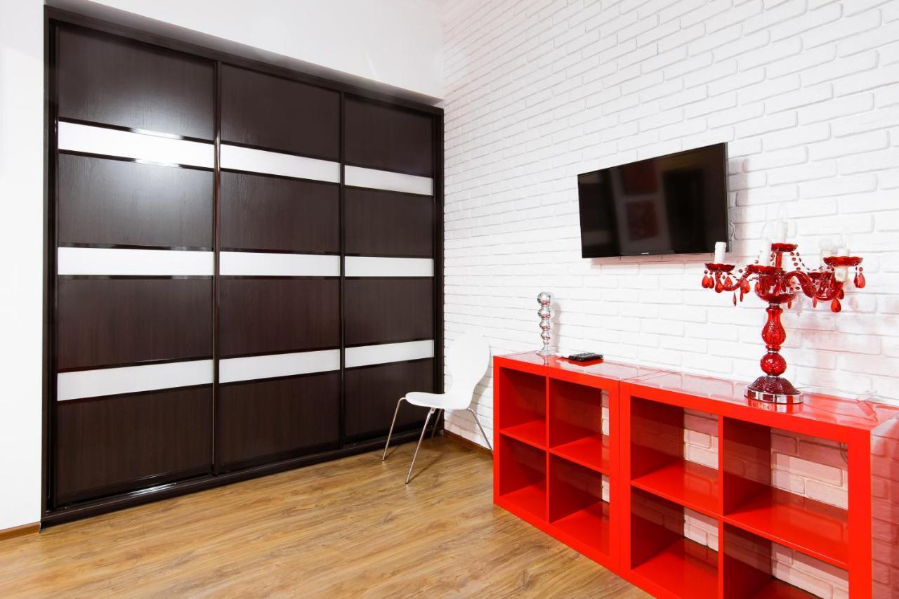Modern Apartment In The City Center In A New Building Odessza Kültér fotó